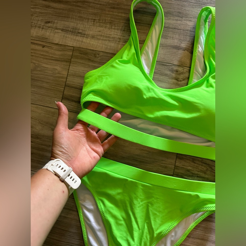 Blooming Jelly High Waisted Bikini Set High Cut with Cutout In Neon Green Size L - Picture 2 of 5